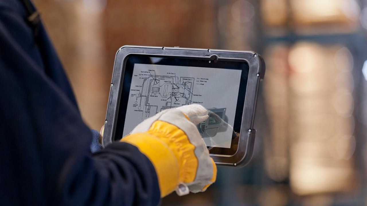 What Are the Features of a Rugged Tablet for Industrial Use