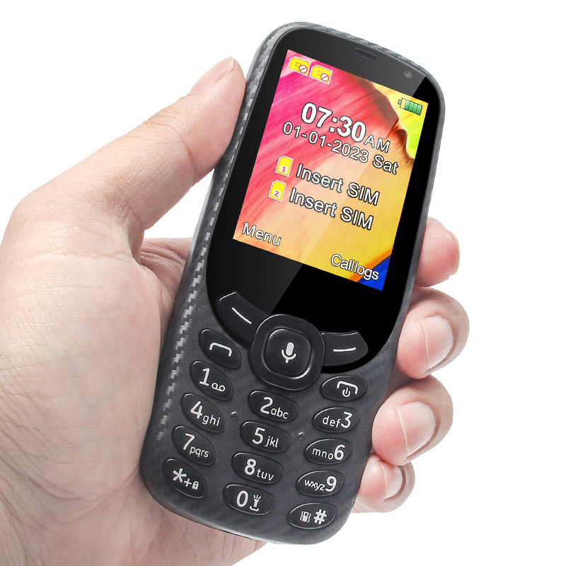 Feature phone UNIWA K2408 (4)